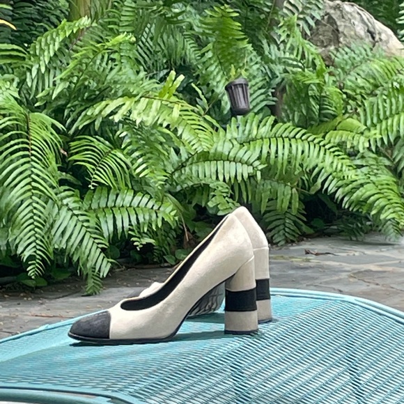 Prada Two Tone Buff and Black Suede Shoes - Picture 6 of 11